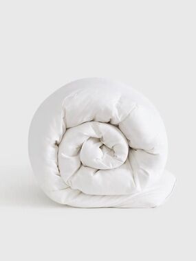 Quince White Down Alternative Comforter